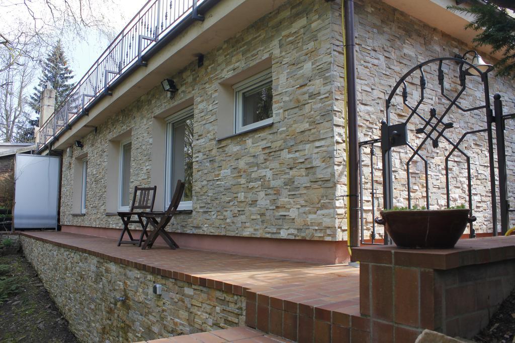 Apartment Dejvice Praga Esterno foto